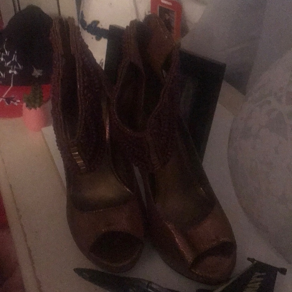 Bakers color bronze sexy shoes